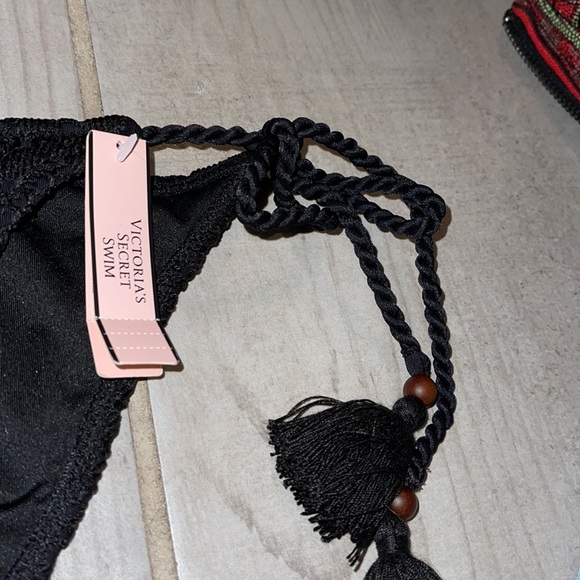 BRAND NEW WITH TAGS VS BIKINI BOTTOMS - Picture 3 of 7